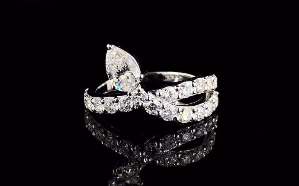 Pear Cocktail Diamond Ring