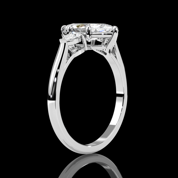 4.5 carat Three Stone Marquis Diamond Ring - Image 4