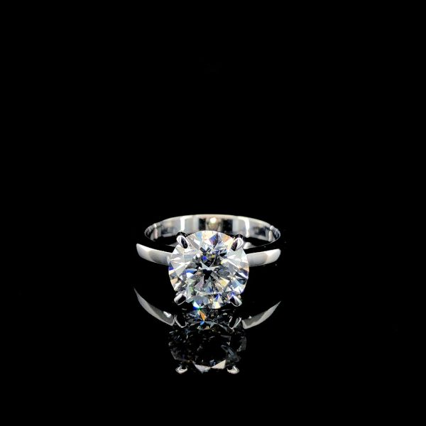 4.5 carat Round Brilliant Diamond Ring