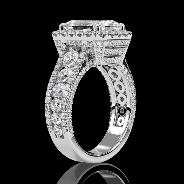 7 carat Radiant cut with Halo Diamond Ring - Image 3